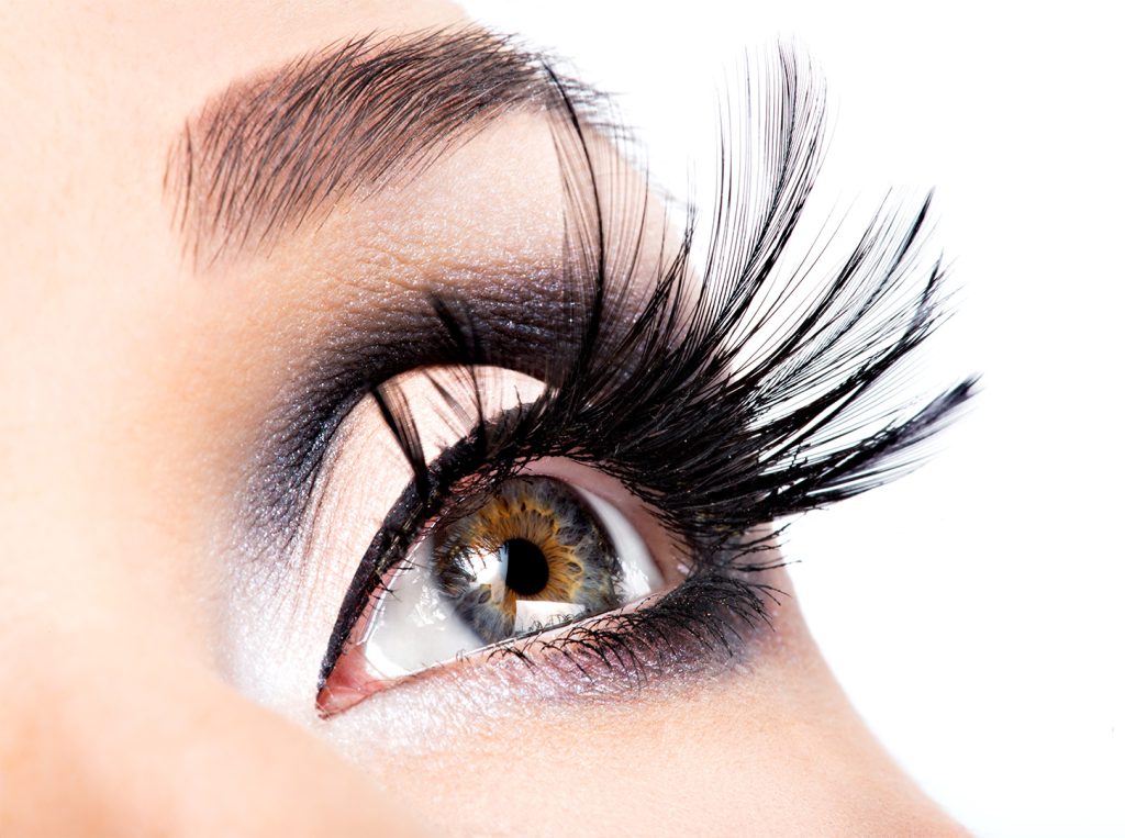 How long do eyelash extensions last?