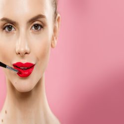 Permanent lip makeup and some of its advantages and disadvantages (5 tips)